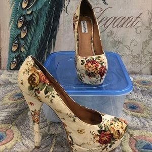Floral Steve Madden heels